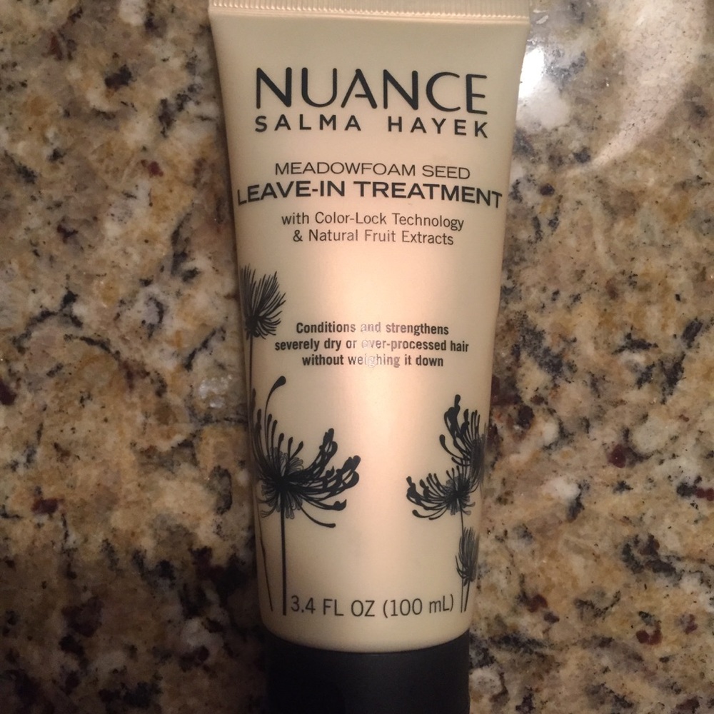 Salma Hayek Leave-In Conditioner hair treatment